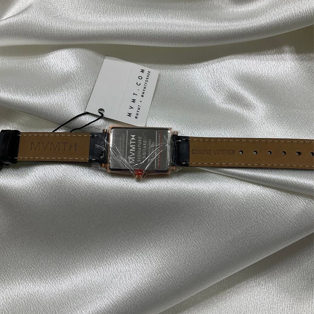 MVMT Watch Set-Woman's Rose Gold - Picture 9 of 10